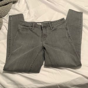 High-Rise Women's Slim Jeans in Gray